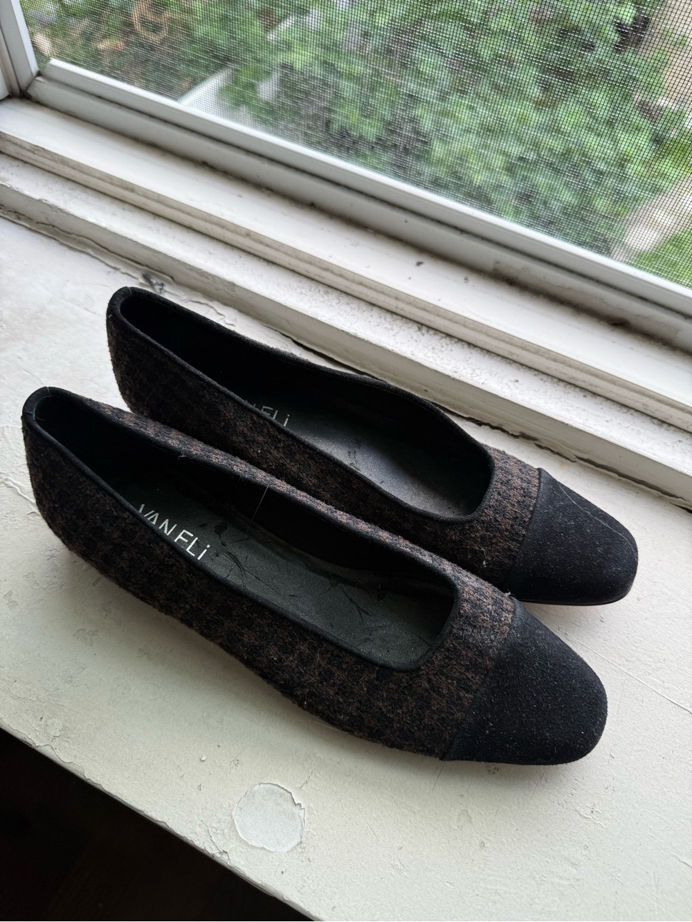 VANELi Black and Brown Tweed Cap-Toe Ballet Flats